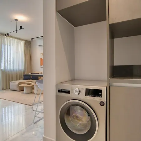 Prestige 504 2 Bed Апартаменты *