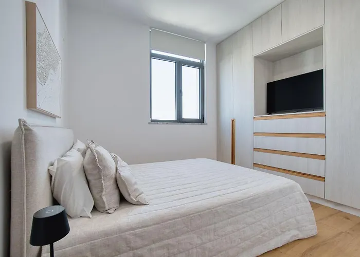 Prestige 504 2 Bed *